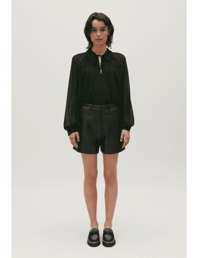 Short cuir noir