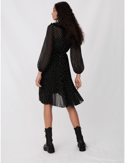 Robe en mousseline plissée effet pois