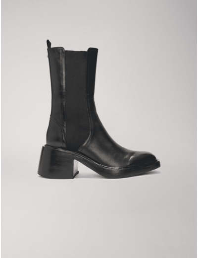 Bottines en cuir noir à bouts carrés