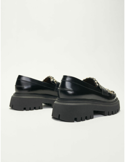 Moccassins à plateformes et studs