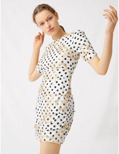 Robe à pois et sequins brodés