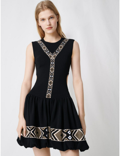 Robe patineuse en maille noire