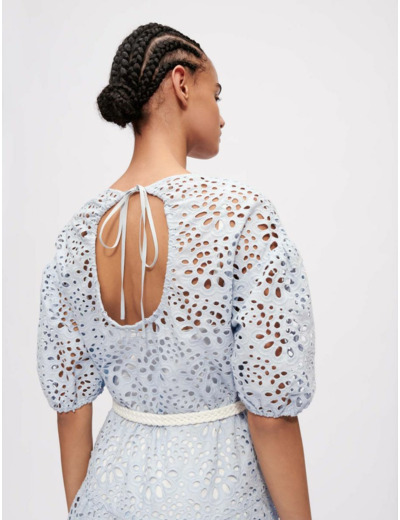 Robe en guipure dos nu