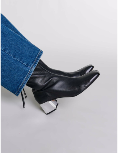 Bottines en cuir à bout carré