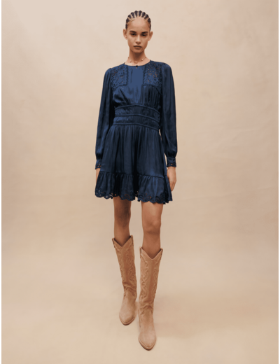 Robe smockée brodée