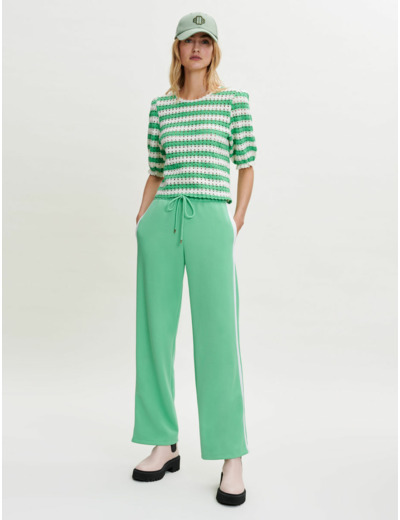 Pull rayé en crochet