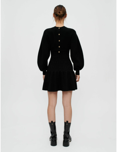 Robe en maille épaisse smockée