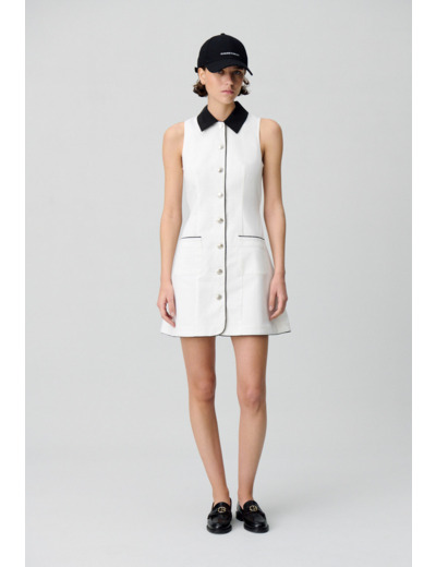 Robe courte sans manches