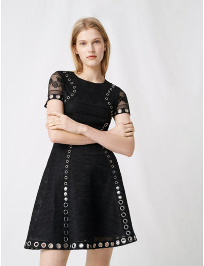 Robe patineuse à œillets et studs