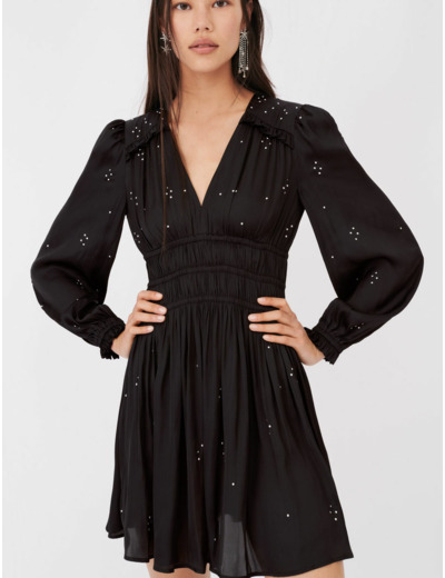 Robe en satin à détails de volants