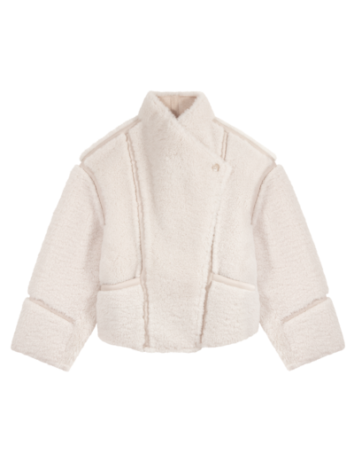 Manteau court en fausse fourrure