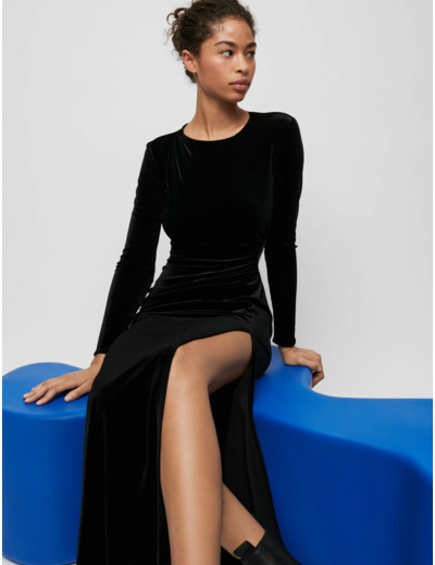 Robe en velours fendue