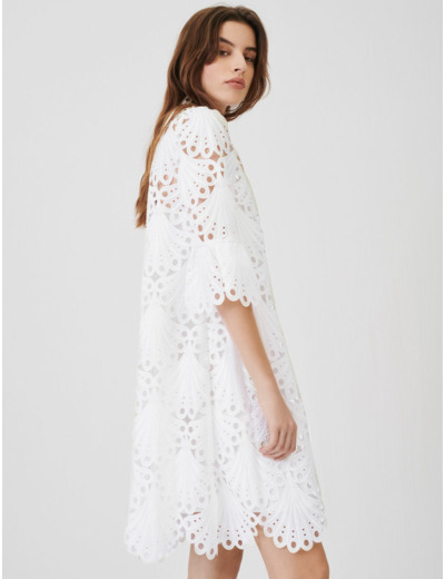Robe droite en guipure