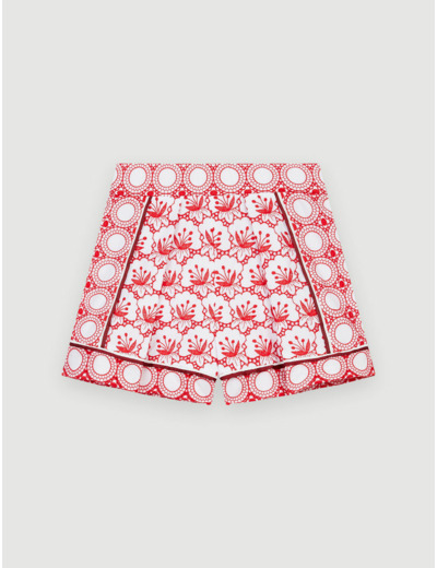 Short large entièrement brodé