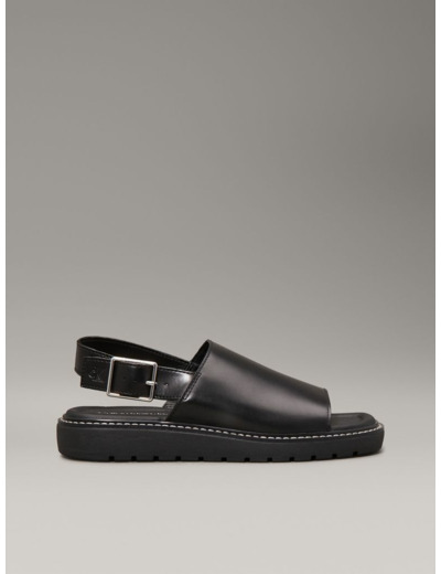 SANDALES EN CUIR