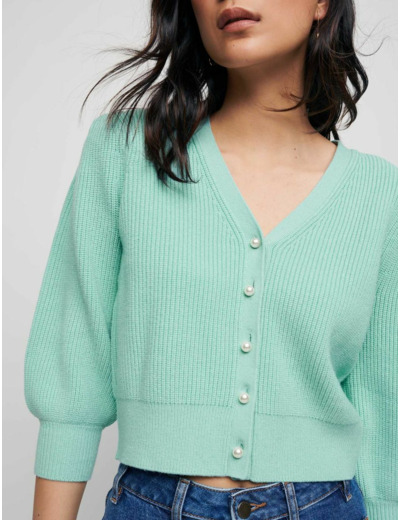 Cardigan à côtes et boutons perles