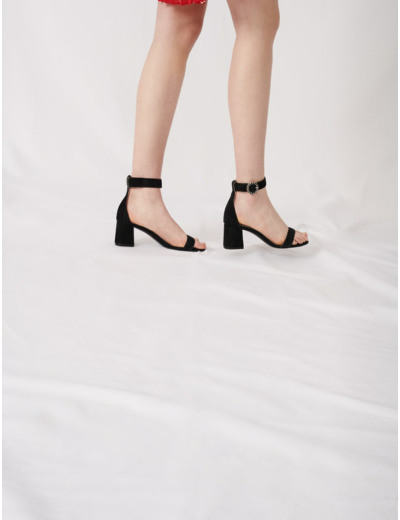 Sandales à talons midi avec brides