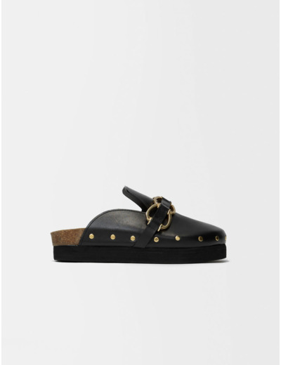 Sabots en cuir